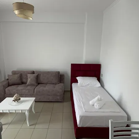 Electra &apartments Ii *