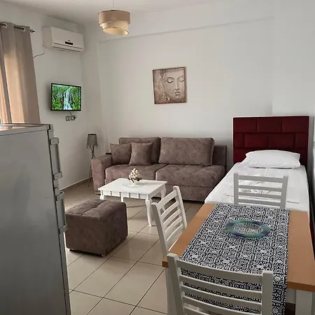 Electra &apartments Ii *